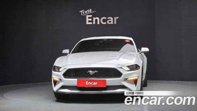 Ford Mustang 3
