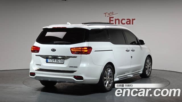 Kia The New Carnival 2