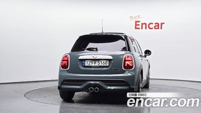 MINI Cooper S 4