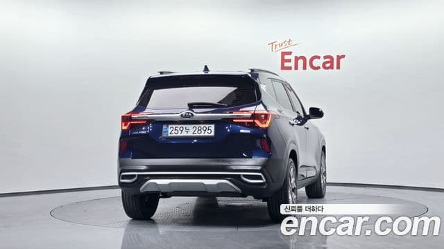 Kia Seltos 4