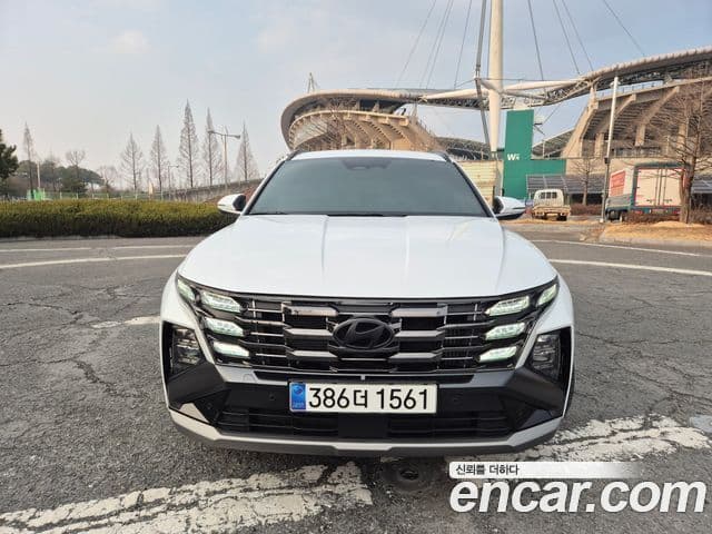 Hyundai The New Tucson Hybrid (NX4)