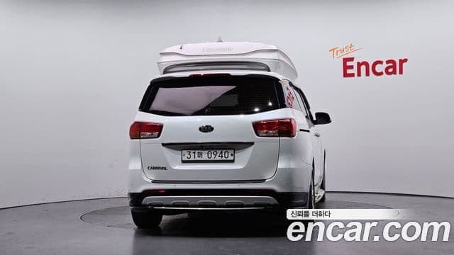Kia All New Carnival 4
