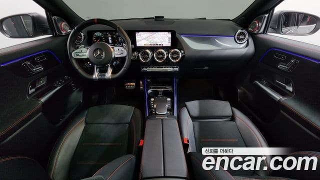 Mercedes-Benz GLA-Class H247 4