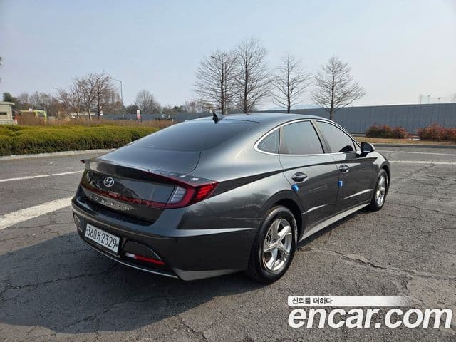 Hyundai Sonata (DN8) 2