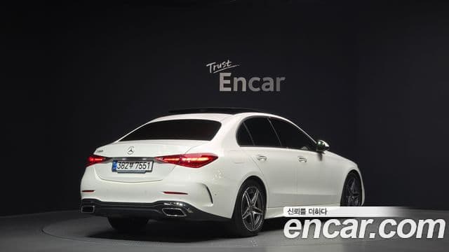Mercedes-Benz C-Class W206 2