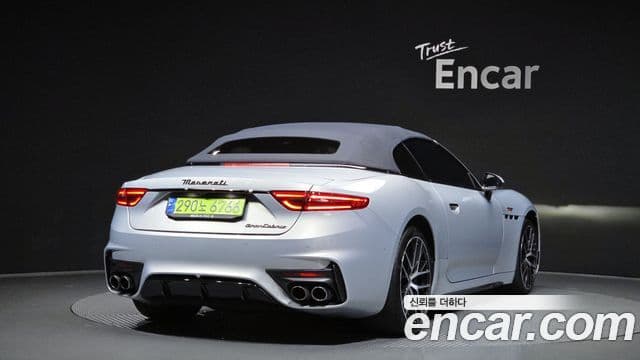 Maserati GranCabrio 2nd Gen 2