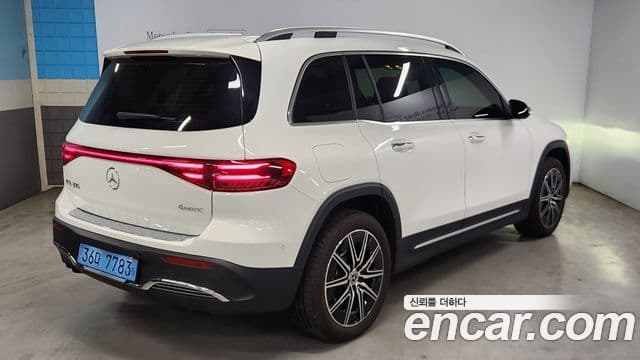 Mercedes-Benz EQB X243 2