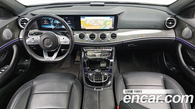 Mercedes-Benz E-Class W213 4