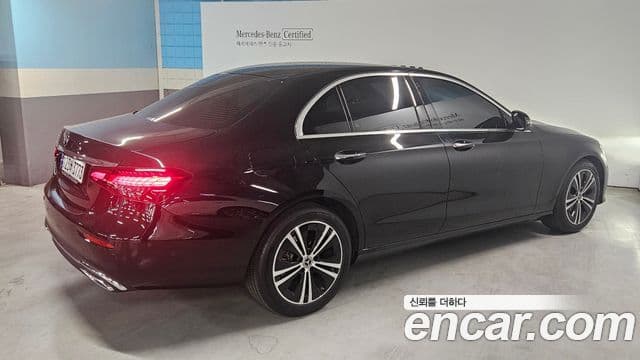 Mercedes-Benz E-Class W213 3