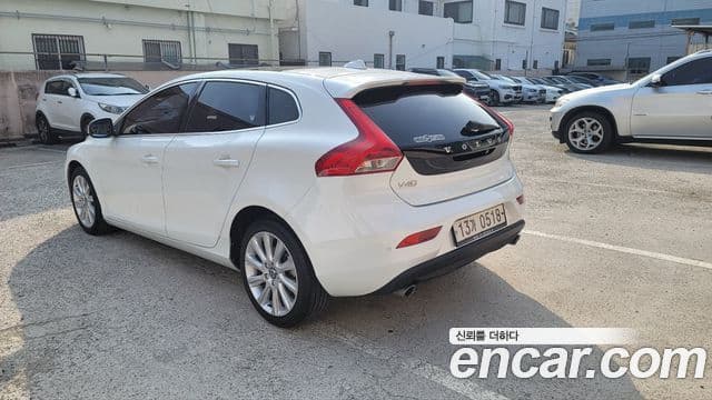 Volvo V40 2