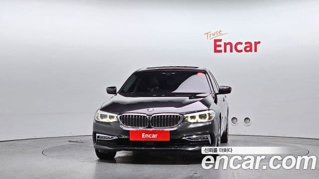 BMW 5 Series (G30) 2