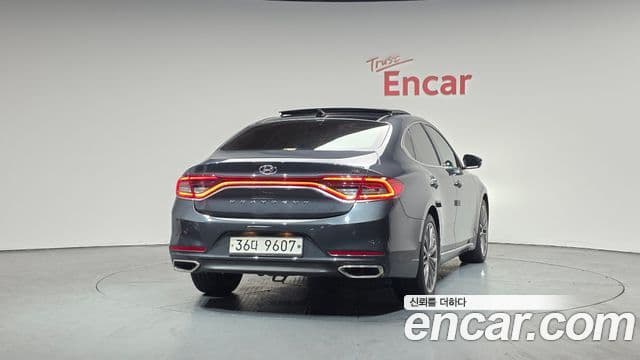 Hyundai Grandeur IG 4