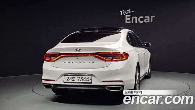 Hyundai Grandeur IG 3