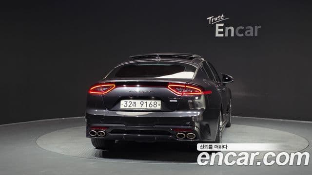 Kia Stinger 4