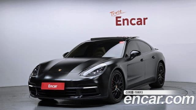 Porsche Panamera (971) 1