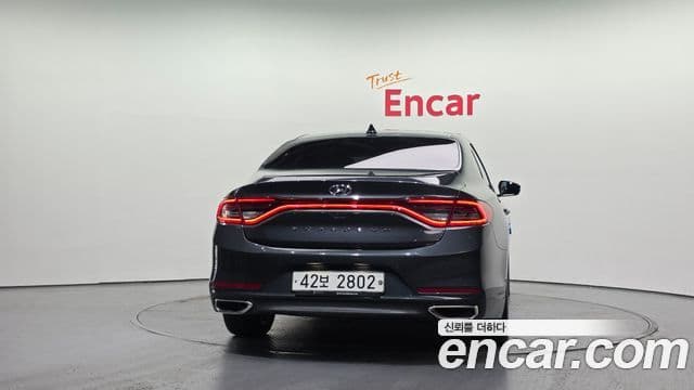 Hyundai Grandeur IG 3