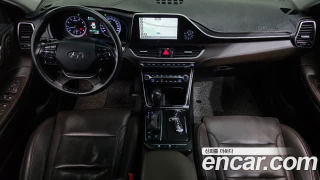 Hyundai Grandeur IG 4