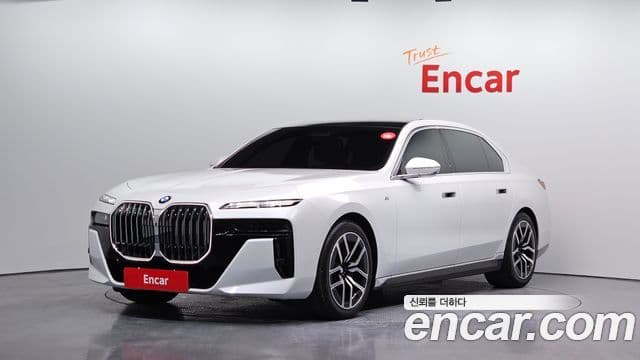 BMW 7 Series (G70)