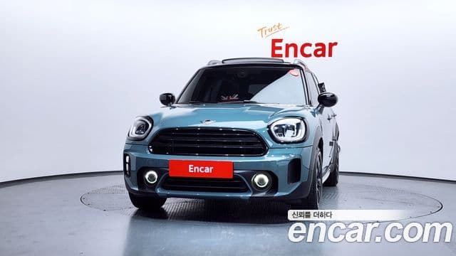 MINI Cooper Countryman 2