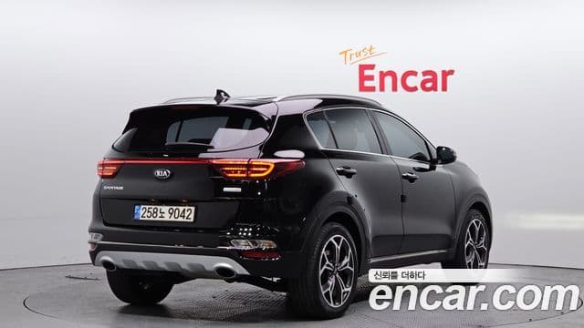 Kia Sportage The Bold 2