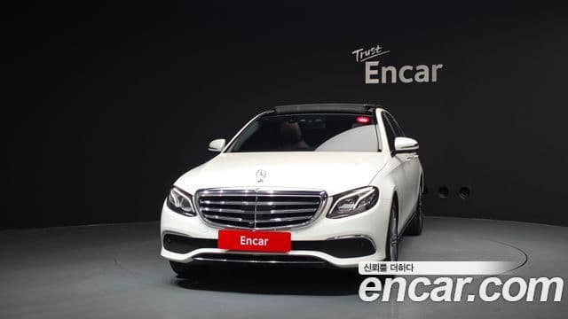 Mercedes-Benz E-Class W213 3