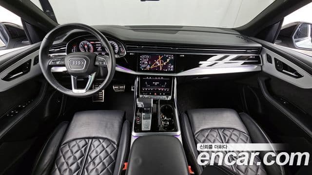 Audi Q8 (4M) 4