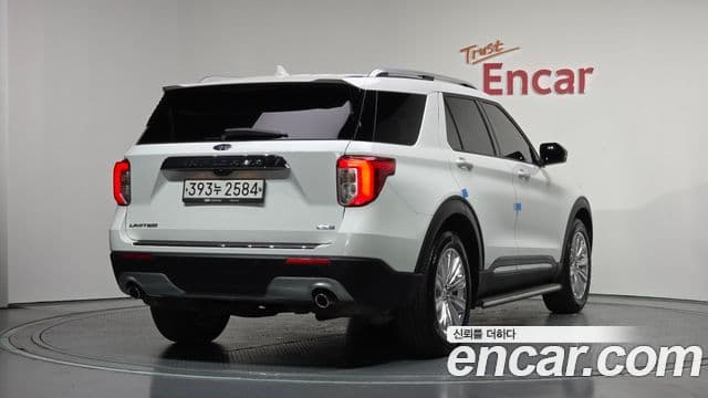 Ford Explorer 6th Gen 2