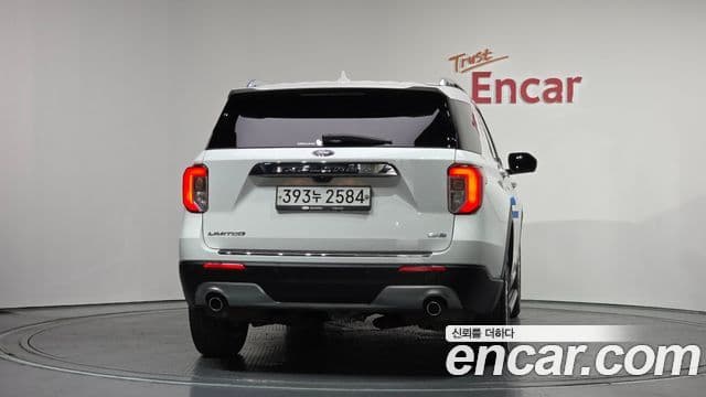 Ford Explorer 6th Gen 4
