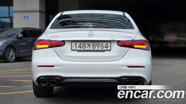 Mercedes-Benz E-Class W213 4