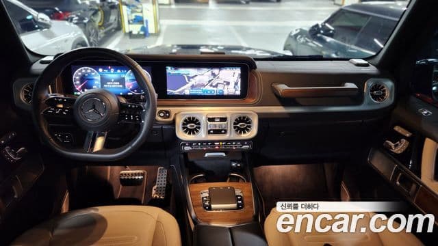Mercedes-Benz G-Class W465 4