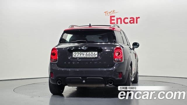 MINI Cooper S Countryman 4