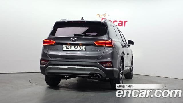 Hyundai Santa Fe TM 4
