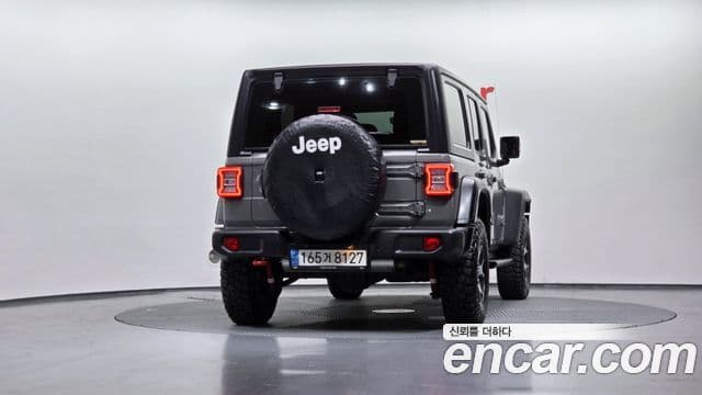 Jeep Wrangler (JL) 3