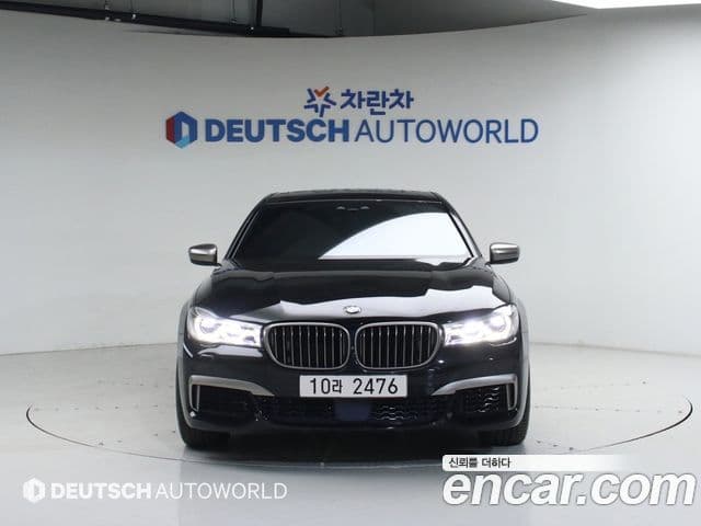 BMW 7 Series (G11) 3