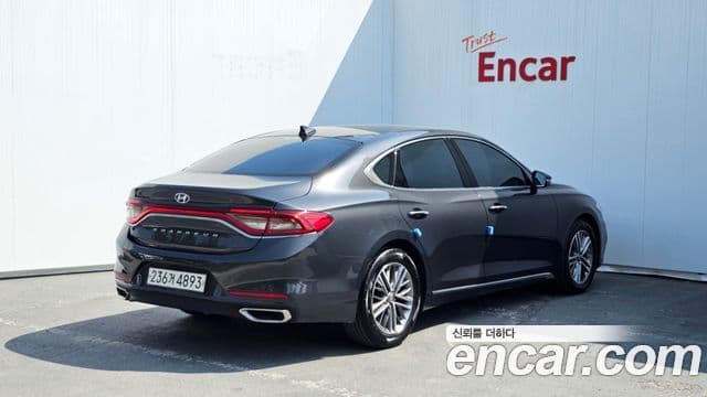 Hyundai Grandeur IG 2
