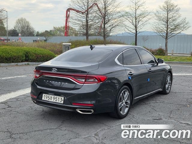Hyundai Grandeur IG 3