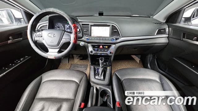 Hyundai Avante AD 4