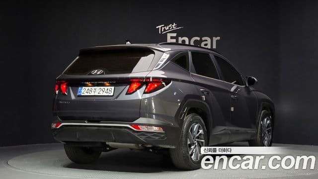 Hyundai Tucson (NX4) 2