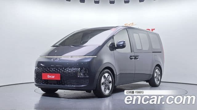 Hyundai Staria