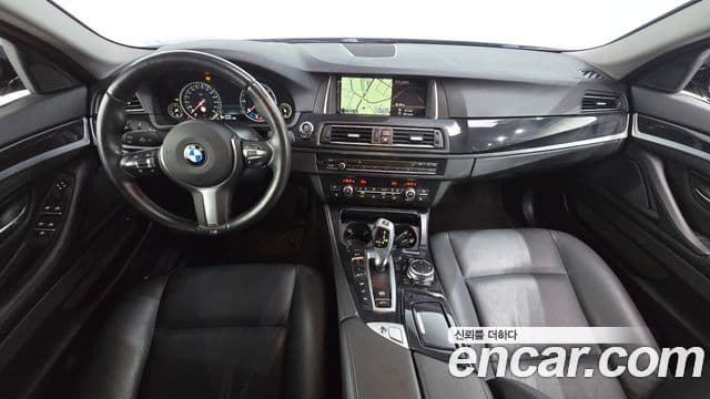 BMW 5 Series (F10) 4