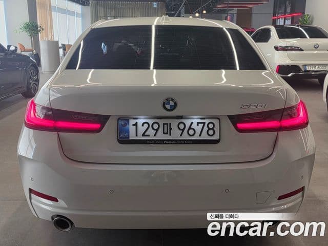 BMW 3 Series (G20) 4