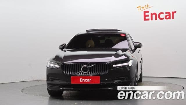 Volvo S90 3