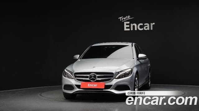 Mercedes-Benz C-Class W205 3