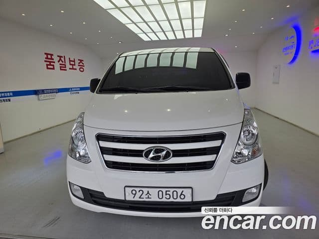 Hyundai Grand Starex — 1