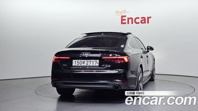 Audi A5 (F5) 3