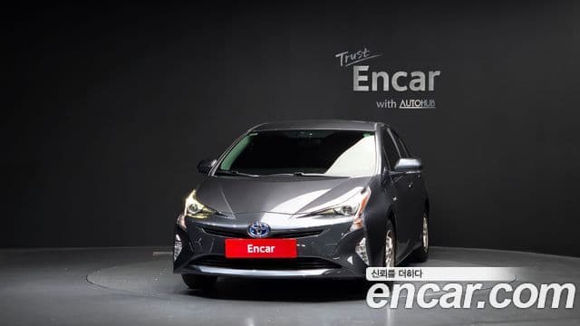 Toyota Prius 4th Gen 3