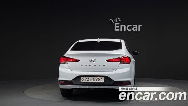 Hyundai The New Avante AD 4