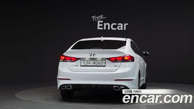 Hyundai Avante AD 4