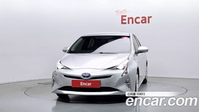 Toyota Prius 4th Gen 3