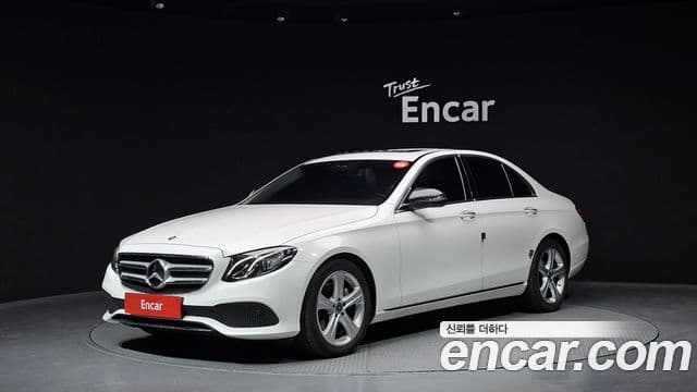 Mercedes-Benz E-Class W213 1